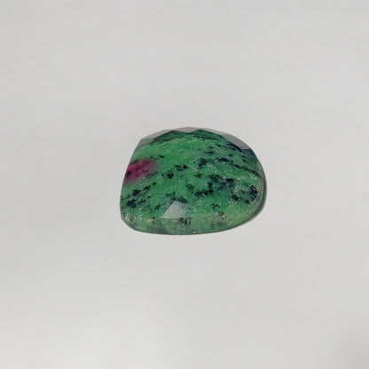Faceted Ruby Zosite