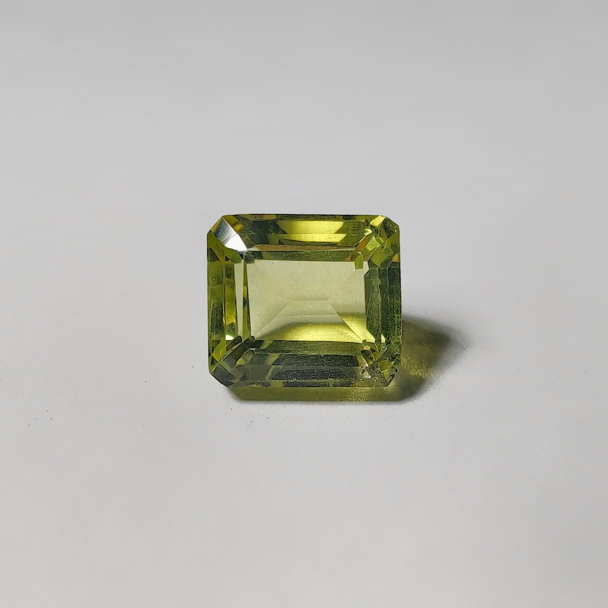 Faceted Lemon Quartz gemstone cabochon - natural crystal healing stone for jewelry making by Gemivra