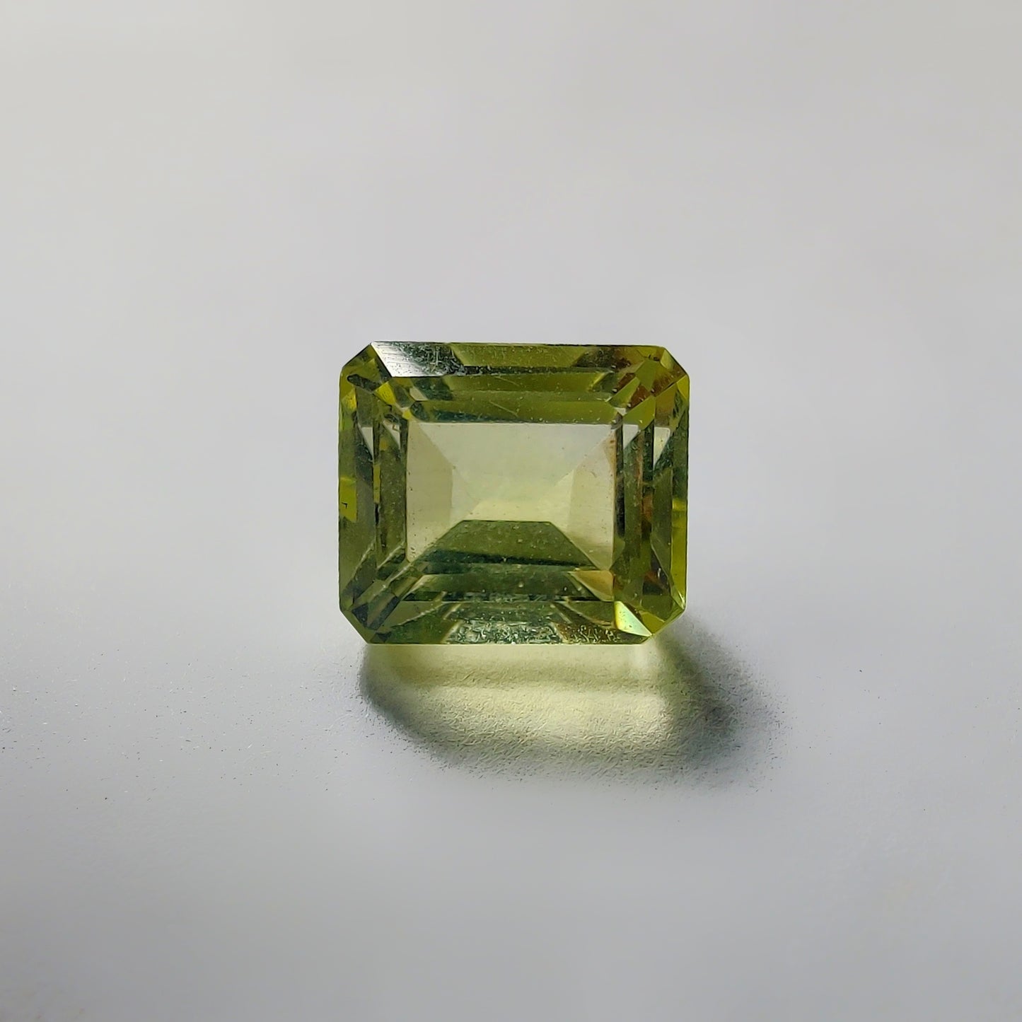 Faceted Lemon Quartz gemstone cabochon - natural crystal healing stone for jewelry making by Gemivra