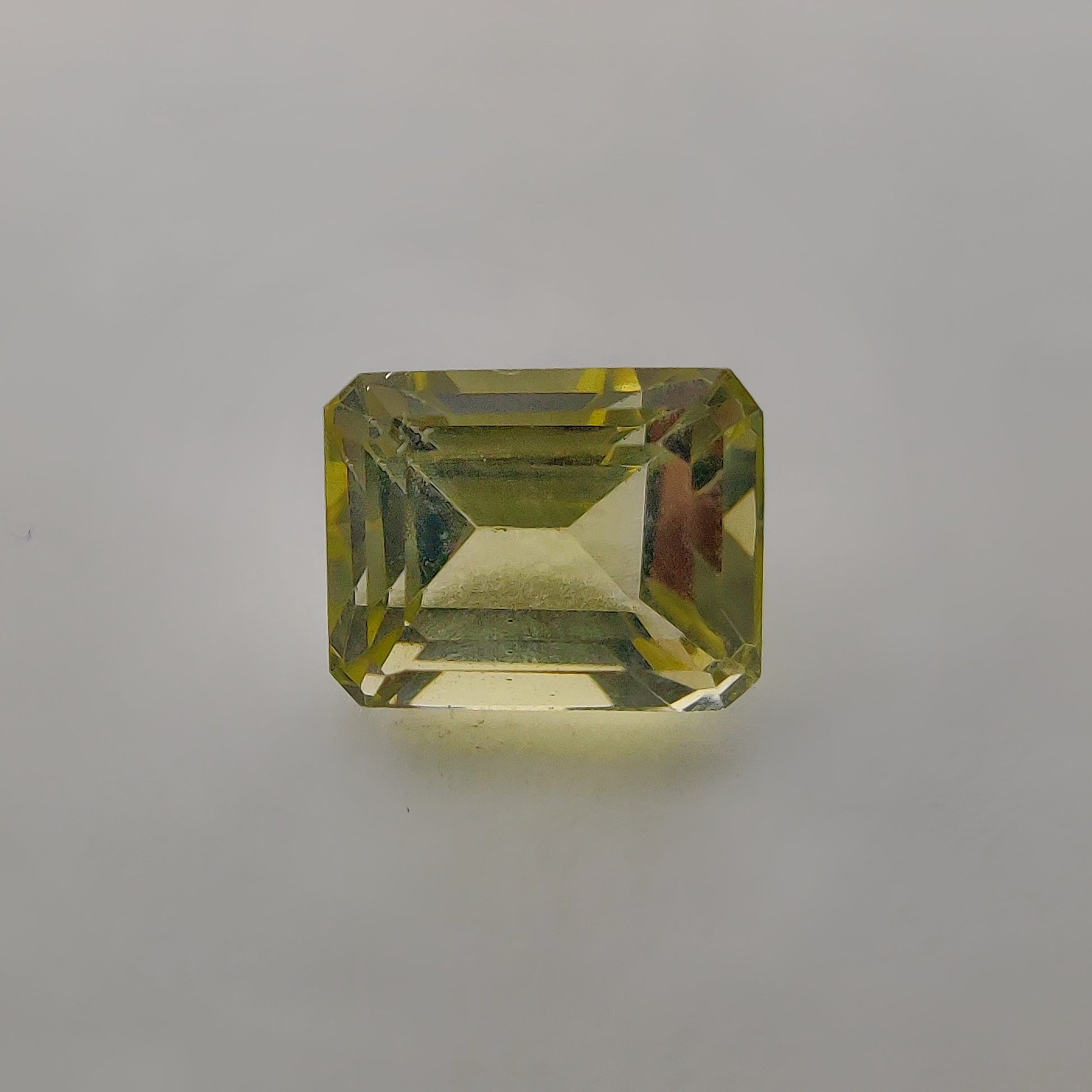Faceted Lemon Quartz gemstone cabochon - natural crystal healing stone for jewelry making by Gemivra